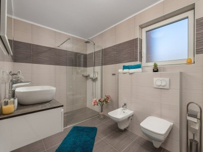 Villa Villa Lemily - Five Bedroom with Swimming Pool - Features photo 19