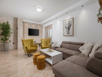 Villa Villa Lemily - Five Bedroom with Swimming Pool - Features photo 20