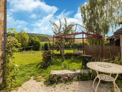 Holiday house Charmante Unterkunft in Molesme - Outdoor photo 4