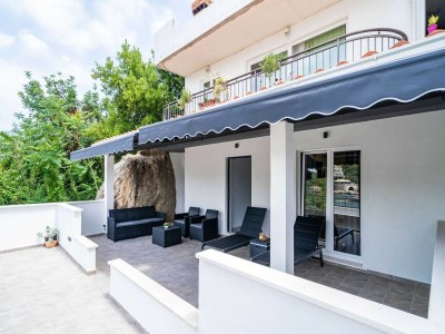 Apartment Hidden Gem Apartment - Two Bedroom Apartment with Terrace and Sea View - Outdoor photo 7