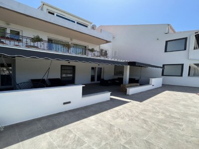 Apartment Hidden Gem Apartment - Two Bedroom Apartment with Terrace and Sea View - Outdoor photo 11