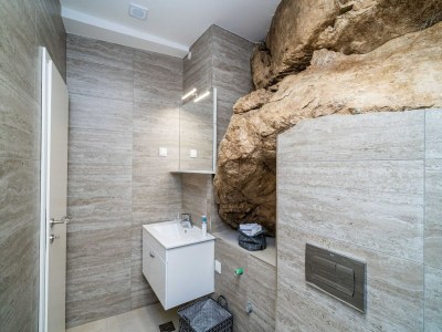 Apartment Hidden Gem Apartment - Two Bedroom Apartment with Terrace and Sea View - Features photo 26