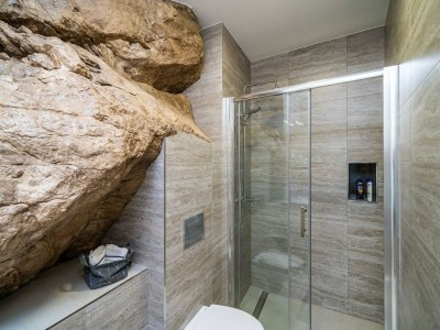 Apartment Hidden Gem Apartment - Two Bedroom Apartment with Terrace and Sea View - Features photo 32