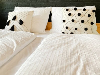 Holiday house Holiday Home Rheezerveen with Sauna & Hot Tub - Features photo 12