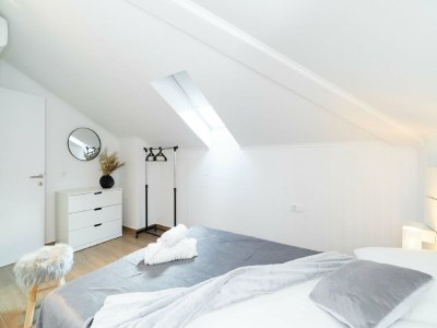 Apartment Apartment Dragojevic - Two bedroom apartment with Terrace and Sea View - Features photo 4