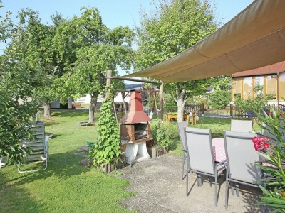 Apartment Apartment with terrace and pool in the garden - Outdoor photo 3