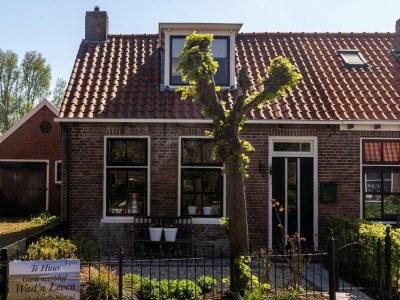 Holiday house Modern Comforts of this home in Paesens - Outdoor photo 3