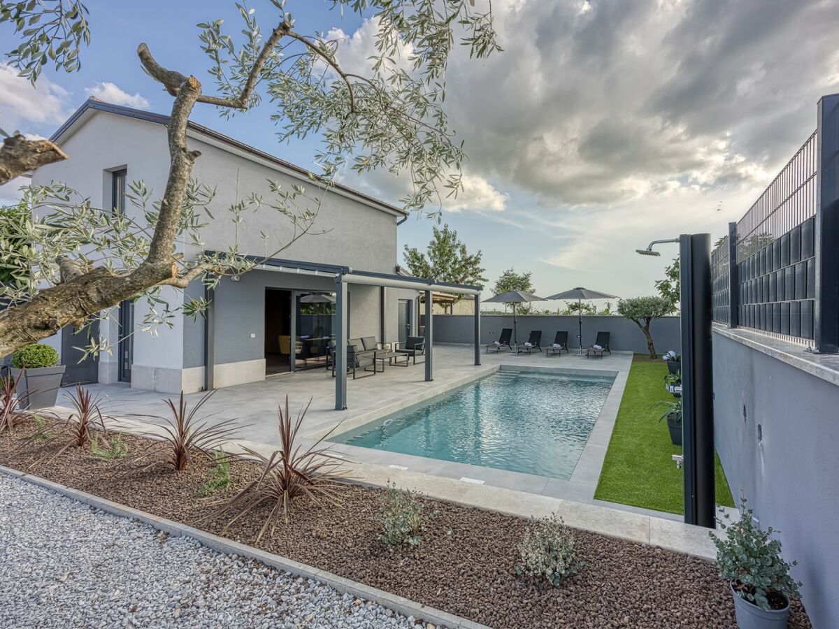 Villa Villa Ana with Private Pool - Outdoor photo 2