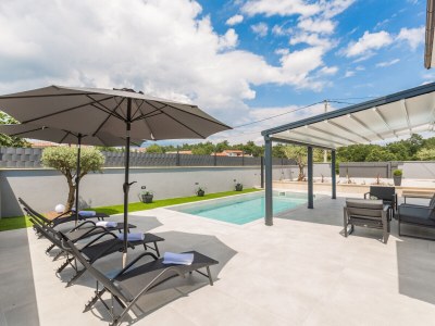 Villa Ana Tinjan in Tinjan - Villa