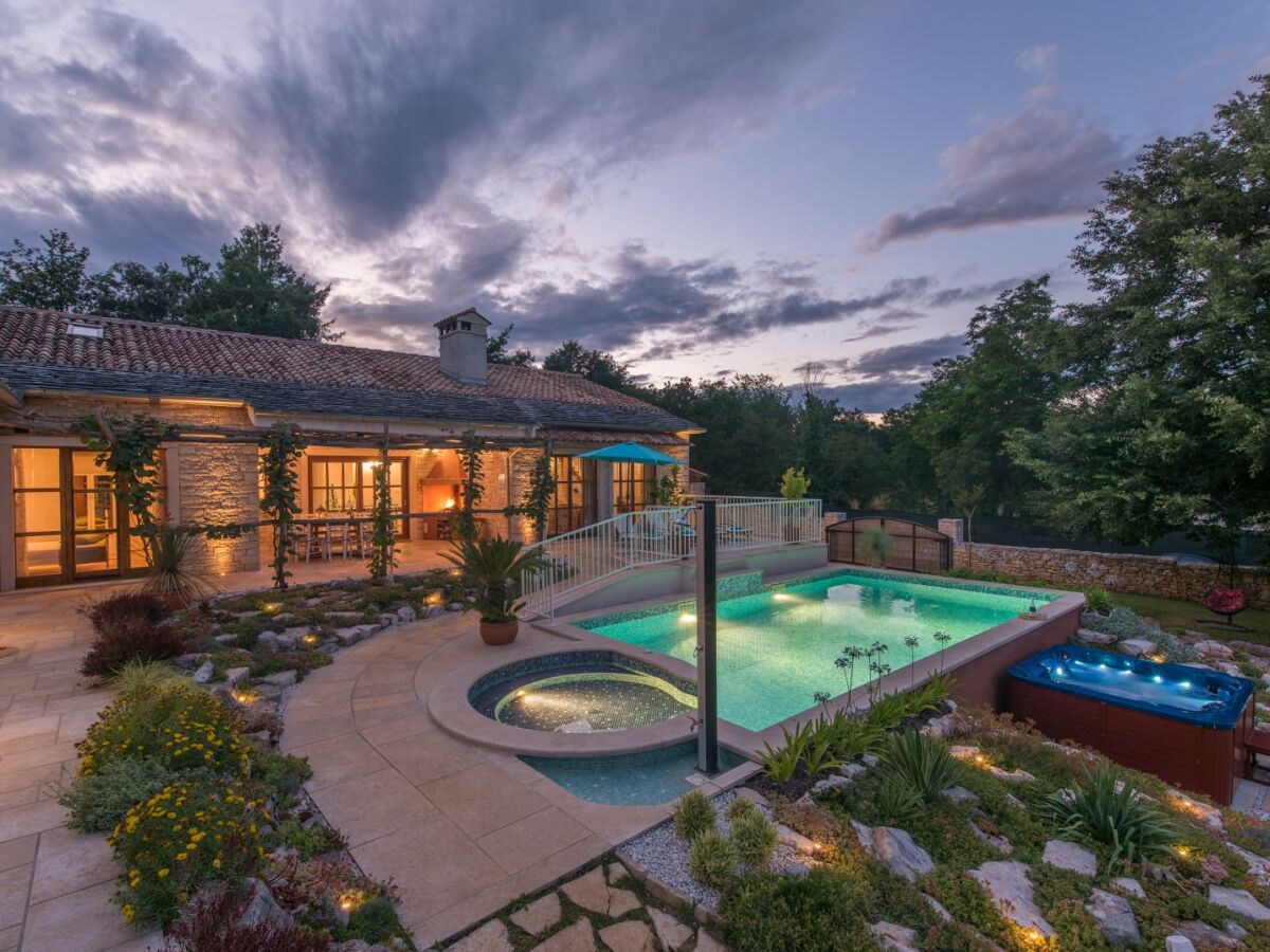 Villa Family Villa Lipica