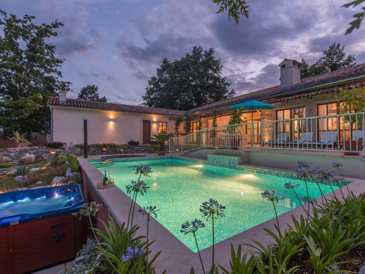 Villa Family Villa Lipica - Outdoor photo 5