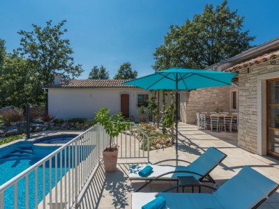 Villa Family Villa Lipica - Outdoor photo 10