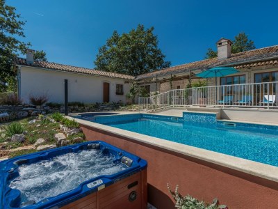 Villa Family Villa Lipica - Outdoor photo 11