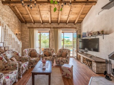 Villa Family Villa Lipica - Features photo 13