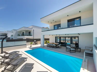 Villa Villa Terra Bianca mit Pool in Klimno - Villa