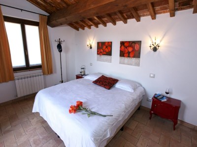Villa Umbrian Escape to Villa - Features photo 29