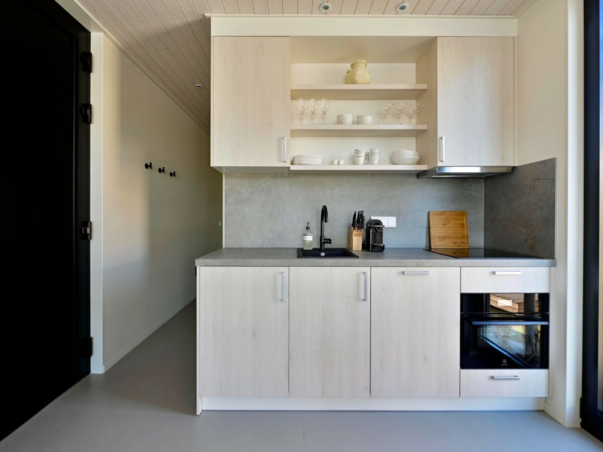 Holiday park Water Lodge in Netherlands with Terrace Access - Features photo 4