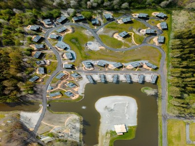 Holiday park Water Lodge in Netherlands with Terrace Access - Outdoor photo 36