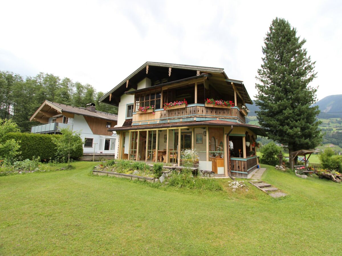 Apartment Apartment Neukirchen near Ski Slopes