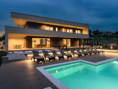 Villa Villa de la Vie with Heated Swimming Pool in Sveti Bartul - Villa