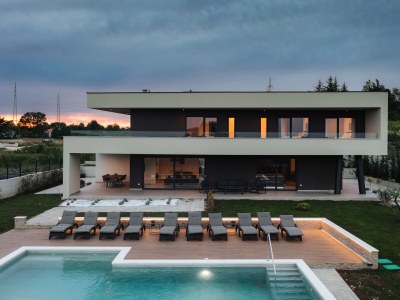 Villa Villa de la Vie with Heated Swimming Pool - Outdoor photo 7