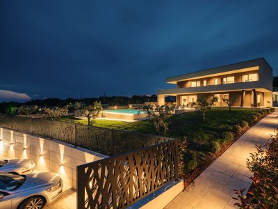 Villa Villa de la Vie with Heated Swimming Pool - Outdoor photo 19