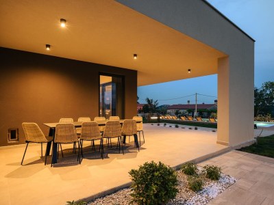 Villa Villa de la Vie with Heated Swimming Pool - Outdoor photo 25
