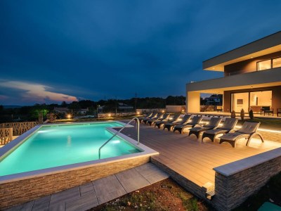 Villa Villa de la Vie with Heated Swimming Pool - Outdoor photo 35