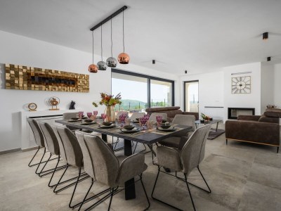 Villa Villa de la Vie with Heated Swimming Pool - Features photo 63