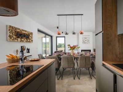 Villa Villa de la Vie with Heated Swimming Pool - Features photo 67