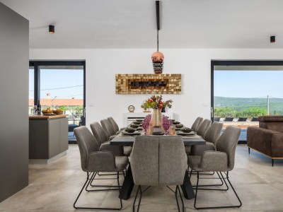 Villa Villa de la Vie with Heated Swimming Pool - Features photo 68