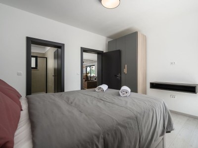 Villa Villa de la Vie with Heated Swimming Pool - Features photo 72