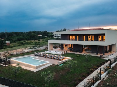 Villa Villa de la Vie with Heated Swimming Pool - Environment photo 91