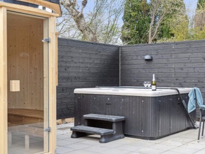 Holiday house Luxurioses Wellness-Retreat -- By Traum Ferienwohnungen - Outdoor photo 14