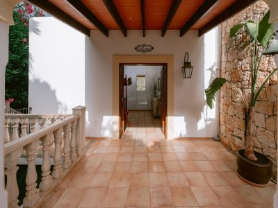 Villa Villa in Cala Llonga near Beach & Ferry Port - Features photo 29