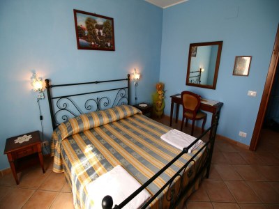 Farmhouse Farmhouse in Casperia with Pool & Scenic Views - Features photo 26