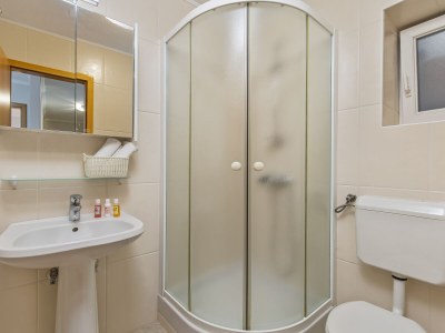 Holiday apartment Milčetić 2 - Features photo 12