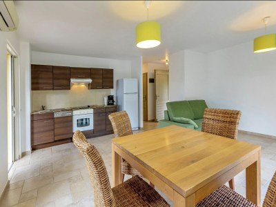 Apartment Apartment in Montauroux by Lake Cassien - Features photo 15
