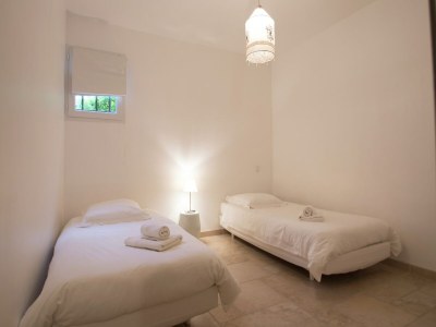 Apartment Apartment in Montauroux by Lake Cassien - Features photo 17