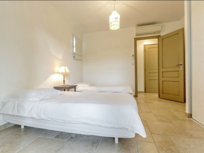 Apartment Apartment in Montauroux by Lake Cassien - Features photo 18