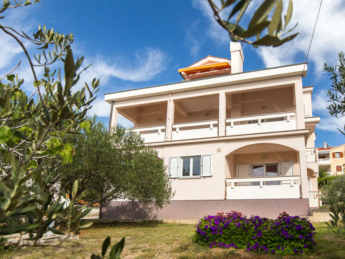 Holiday apartment Dijana