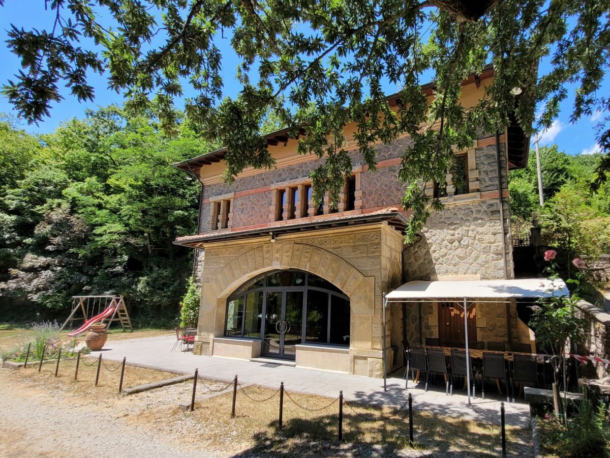 Villa Villa in Pistoia with Pool and Mountain Views - Outdoor photo 5