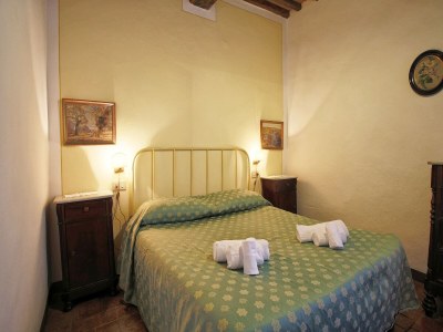 Apartment Sunny Apartment with Pool - Features photo 23