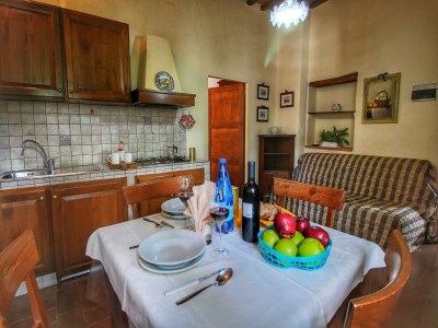 Apartment Sunny Apartment with Pool - Features photo 29