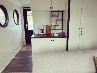 Holiday park Romantic Boathouse Getaway in Lathum - Features photo 3