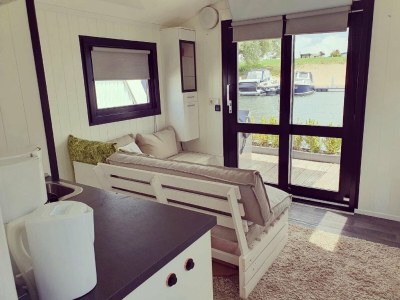 Holiday park Romantic Boathouse Getaway in Lathum - Features photo 7