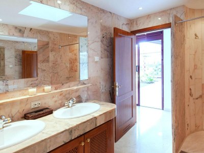 Holiday park Ferienhaus in Puerto Rico mit Garten - Features photo 10