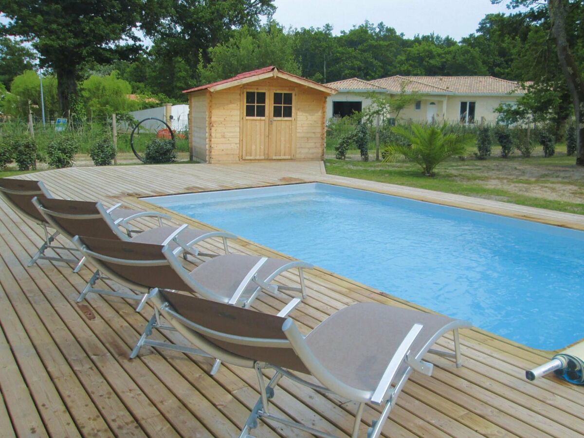 Holiday house Ferienhaus mit Pool - Outdoor photo 3