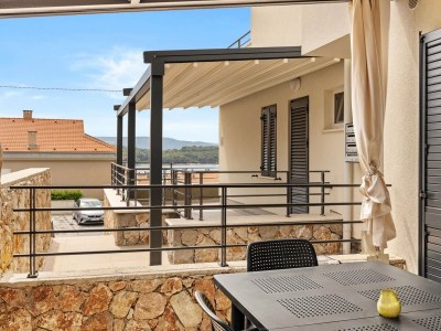 Apartment Crepsa Paradise with Jacuzzi - Couple Getaway - Outdoor photo 10