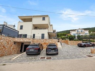 Apartment Crepsa Paradise with Jacuzzi - Couple Getaway - Outdoor photo 11
